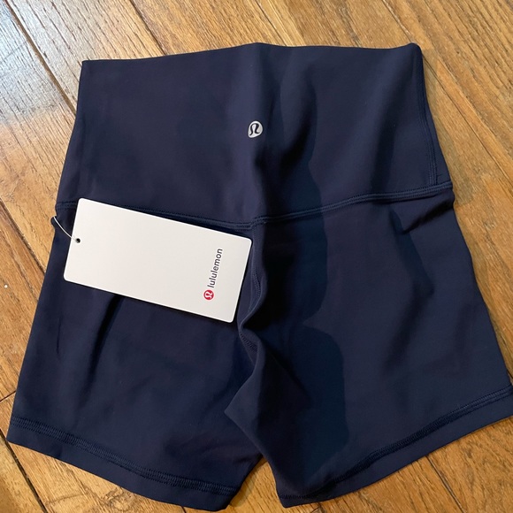 NWT LULULEMON TRUE Navy Blue ALIGN BIKE SHORTS  SUPER HIGH RISE  6” Size 4 - Picture 4 of 10